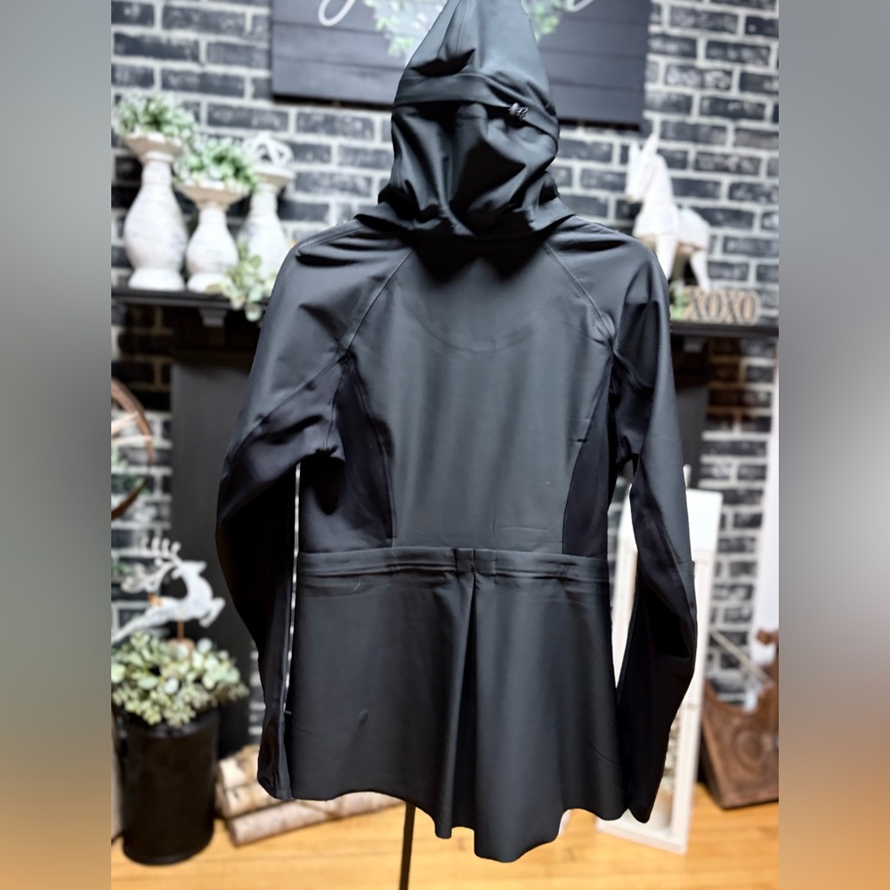 Lululemon - Sleet Sprinter Softshell Rain Jacket … - image 7